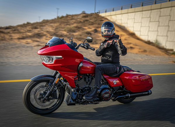 Le rôle des équipes de mécaniciens dans les circuits moto